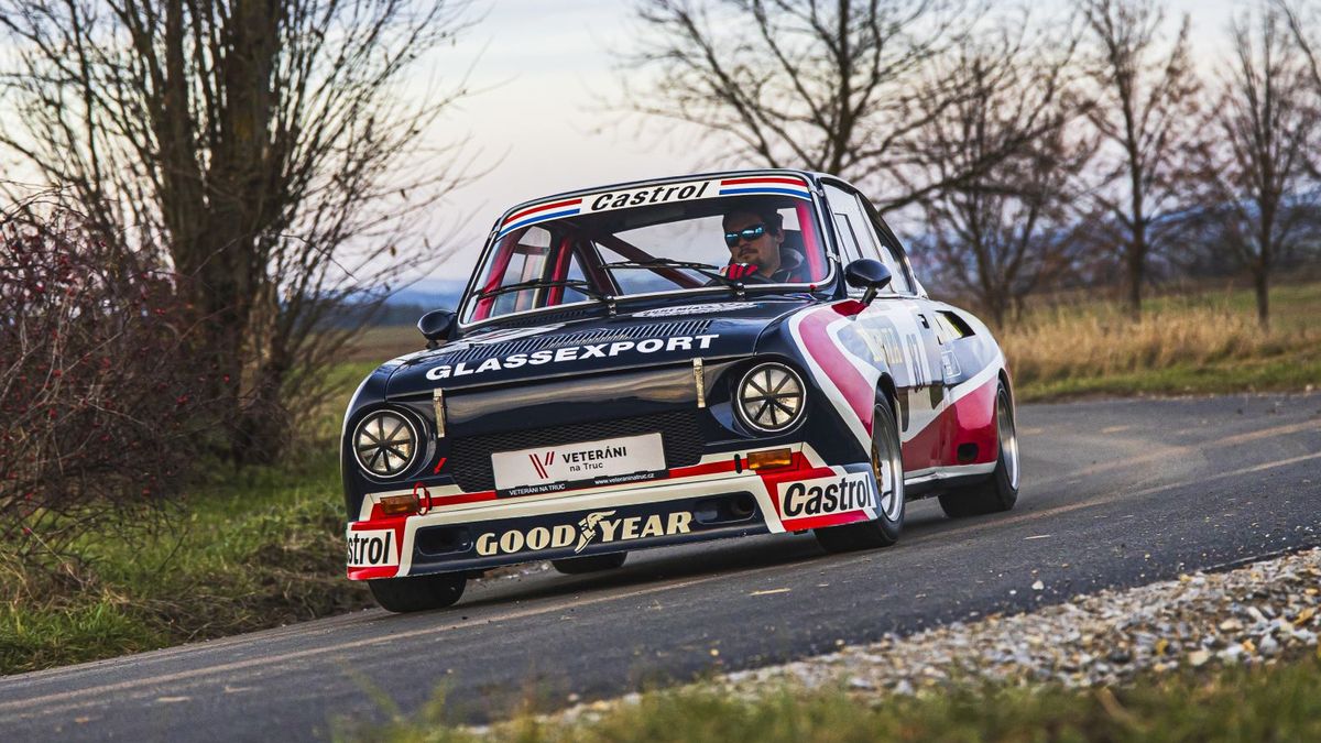 Radikální Škoda 130 RS je jeden z našich nejslavnějších závoďáků. Dnes stojí podle toho, připravte si miliony